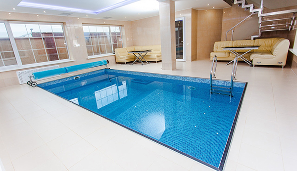 室內泳池濕度過高怎么辦?松井泳池除濕機為您解憂